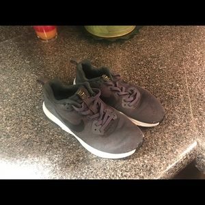 Nikes Size 1Y Grey w Tie-free Shoe Laces !